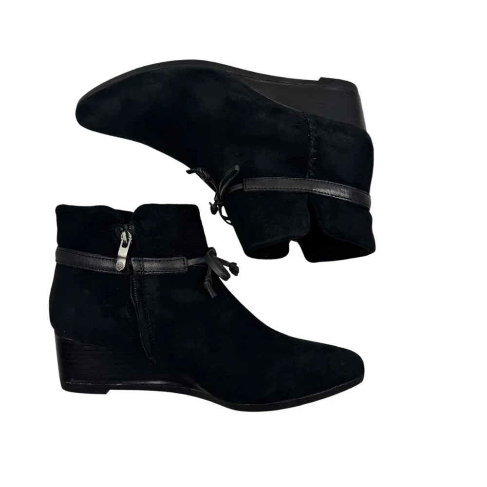 Bussola Suede Comfort Wedge Almond Toe Booties With Bows Women's Size 8